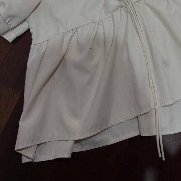 White Short Sleeve Top - Picture 3 of 3